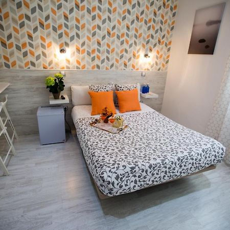 Bloom Inn Мадрид Экстерьер фото