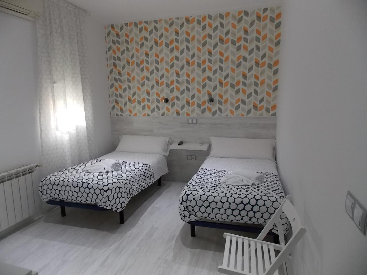 Bloom Inn Мадрид Экстерьер фото