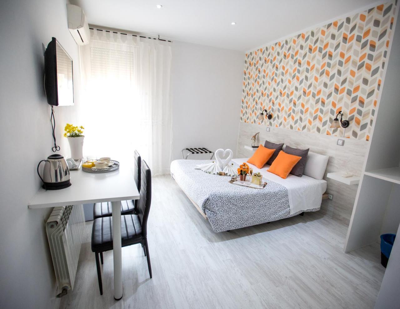 Bloom Inn Мадрид Экстерьер фото