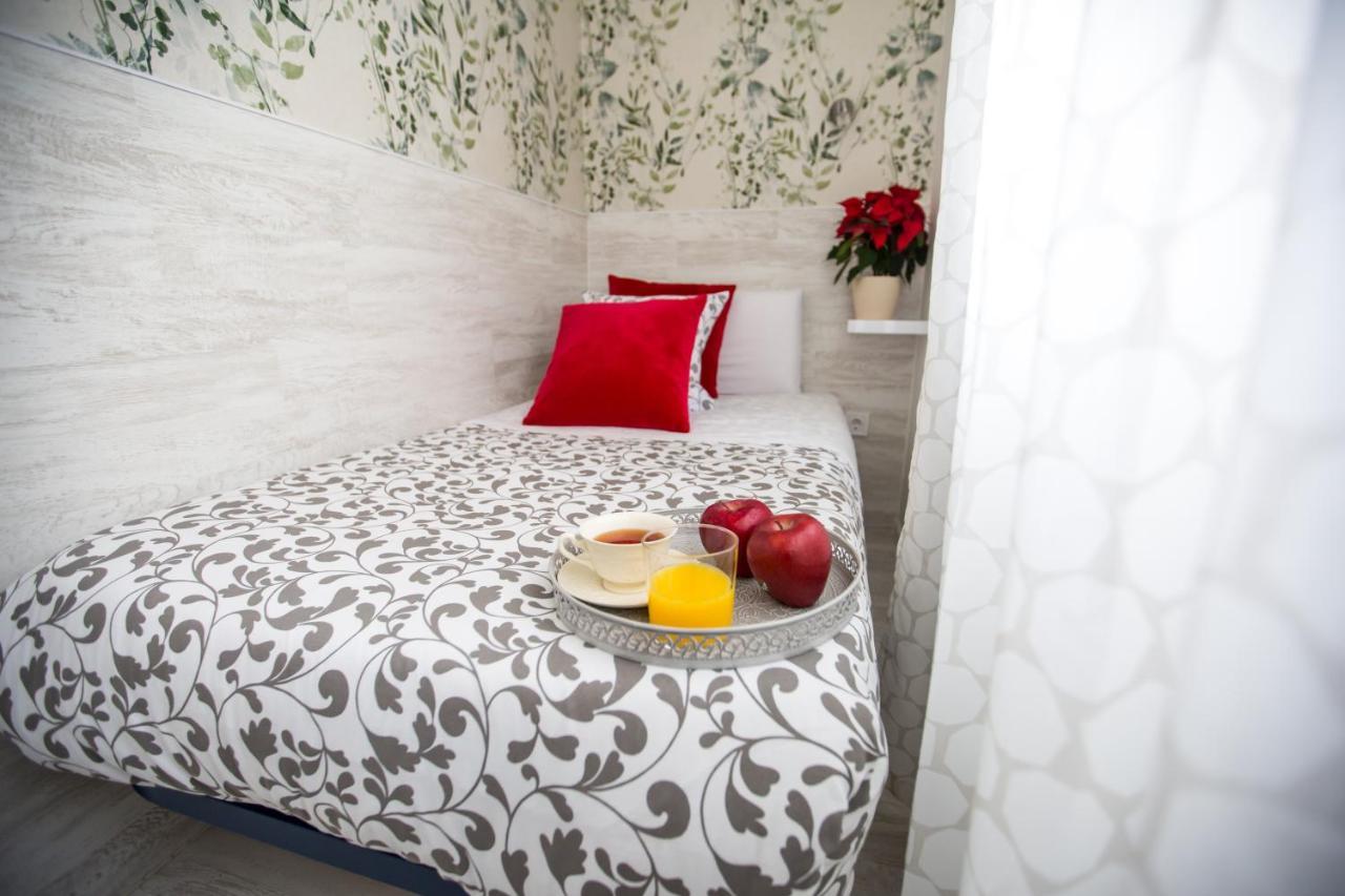 Bloom Inn Мадрид Экстерьер фото
