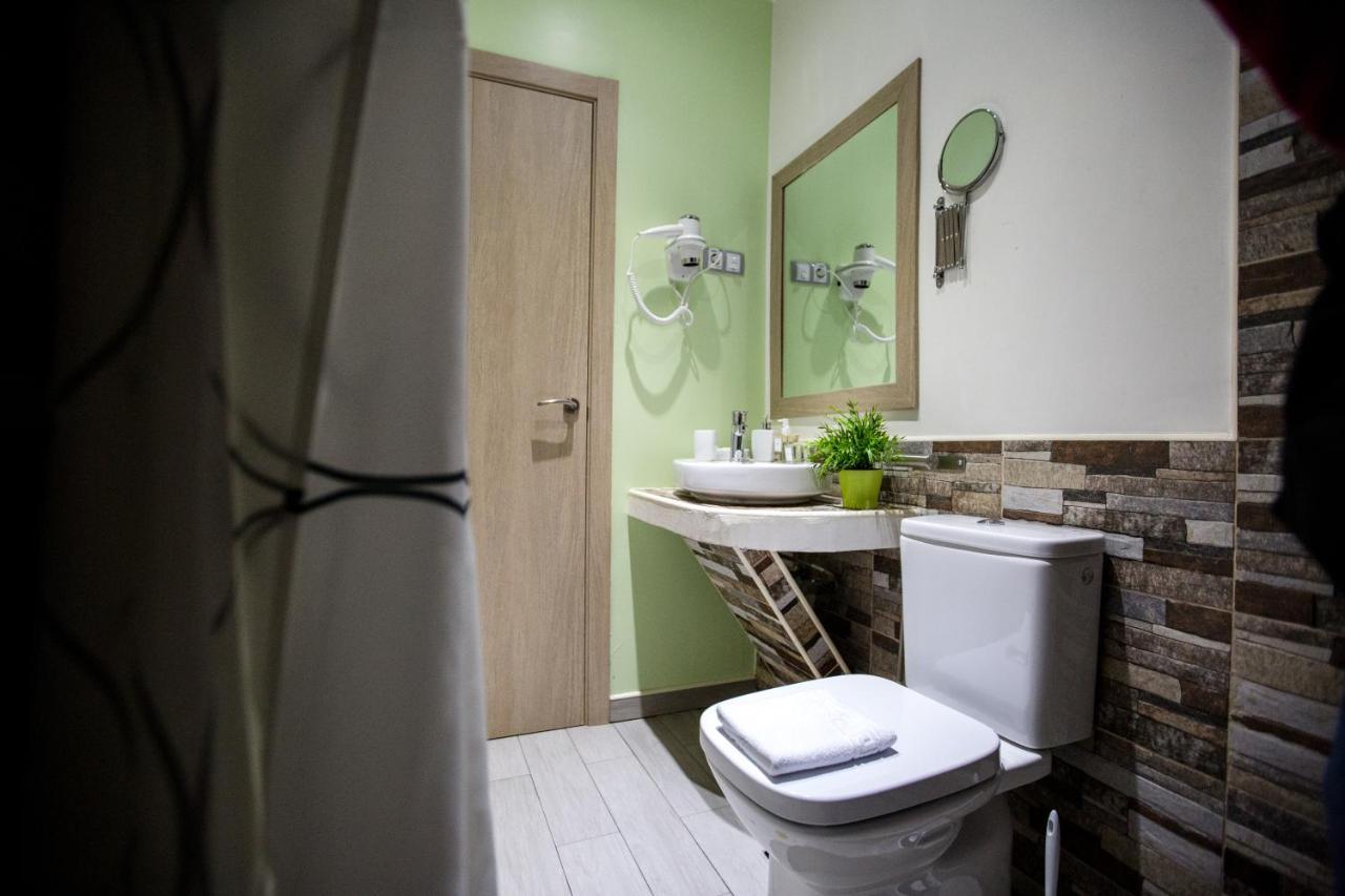 Bloom Inn Мадрид Экстерьер фото